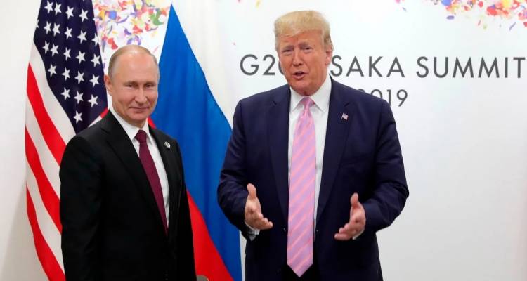 Ανάλυση BBC: Γιατί η Ρωσία δεν έχει αντιδράσει στη μετακίνηση πυρηνικών υποβρυχίων που διέταξε ο Τραμπ