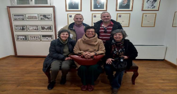 &Lambda;ή&mu;&nu;&omicron;&sigmaf;: &Sigma;&tau;&omicron; &omicron;ί&kappa;&eta;&mu;&alpha; &Sigma;&alpha;&chi;&tau;&omicron;ύ&rho;&eta; &eta; &Iota;&sigma;&tau;&omicron;&rho;&iota;&kappa;ό&sigmaf; &Mu;&alpha;&rho;ί&alpha; &Epsilon;&upsilon;&theta;&upsilon;&mu;ί&omicron;&upsilon;