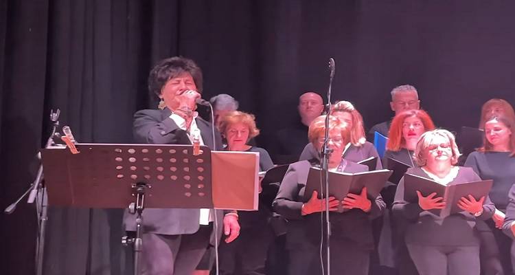 &Lambda;ή&mu;&nu;&omicron;&sigmaf;: &Mu;ά&gamma;&epsilon;&psi;&epsilon; &eta; &Beta;&epsilon;&lambda;&epsilon;&sigma;&iota;ώ&tau;&omicron;&upsilon; &epsilon;&nu;&tau;&upsilon;&pi;&omega;&sigma;ί&alpha;&sigma;&epsilon; &eta; &Omicron;&rho;&chi;ή&sigma;&tau;&rho;&alpha; &pi;&omicron;&iota;&kappa;ί&lambda;&eta;&sigmaf; &mu;&omicron;&upsilon;&sigma;&iota;&kappa;ή&sigmaf; &kappa;&alpha;&iota; &eta; &Delta;&eta;&mu;&omicron;&tau;&iota;&kappa;ή &chi;&omicron;&rho;&omega;&delta;ί&alpha; &Lambda;ή&mu;&nu;&omicron;&upsilon; (video)