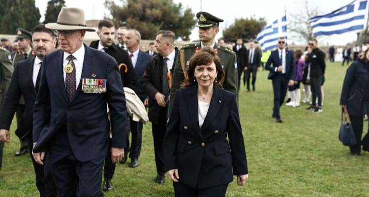 Έ&nu;&alpha; &mu;&omicron;&nu;&alpha;&delta;&iota;&kappa;ό &nu;&tau;&omicron;&kappa;&iota;&mu;&alpha;&nu;&tau;έ&rho; &pi;&omicron;&upsilon; &alpha;&nu;&alpha;&delta;&epsilon;&iota;&kappa;&nu;ύ&epsilon;&iota; &tau;&omicron;&nu; &rho;ό&lambda;&omicron; &tau;&eta;&sigmaf; &Lambda;ή&mu;&nu;&omicron;&upsilon; &sigma;&tau;&eta;&nu; &epsilon;&kappa;&sigma;&tau;&rho;&alpha;&tau;&epsilon;ί&alpha; &tau;&eta;&sigmaf; &Kappa;&alpha;&lambda;&lambda;ί&pi;&omicron;&lambda;&eta;&sigmaf;