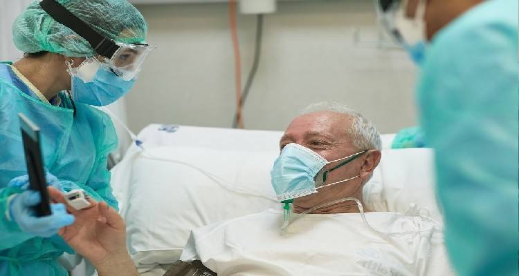 &Beta;&rho;&epsilon;&tau;&alpha;&nu;ί&alpha; &ndash; Covid : &Alpha;ύ&xi;&eta;&sigma;&eta; &tau;&omega;&nu; &lambda;&omicron;&iota;&mu;ώ&xi;&epsilon;&omega;&nu; &kappa;&alpha;&iota; &tau;&omega;&nu; &nu;&omicron;&sigma;&eta;&lambda;&epsilon;&iota;ώ&nu;, &mu;&epsilon;ί&omega;&sigma;&eta; ό&mu;&omega;&sigmaf; &tau;&omicron;&upsilon; &alpha;&rho;&iota;&theta;&mu;&omicron;ύ &tau;&omega;&nu; &theta;&alpha;&nu;ά&tau;&omega;&nu;
