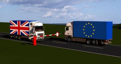 Brexit: &Eta; &Iota;&rho;&lambda;&alpha;&nu;&delta;ί&alpha; &alpha;&pi;&omicron;&rho;&rho;ί&pi;&tau;&epsilon;&iota; &tau;&omicron; &sigma;&chi;έ&delta;&iota;&omicron; &tau;&omicron;&upsilon; &Mu;&pi;ό&rho;&iota;&sigmaf; &Tau;&zeta;ό&nu;&sigma;&omicron;&nu; &gamma;&iota;&alpha; &tau;&omicron; backstop