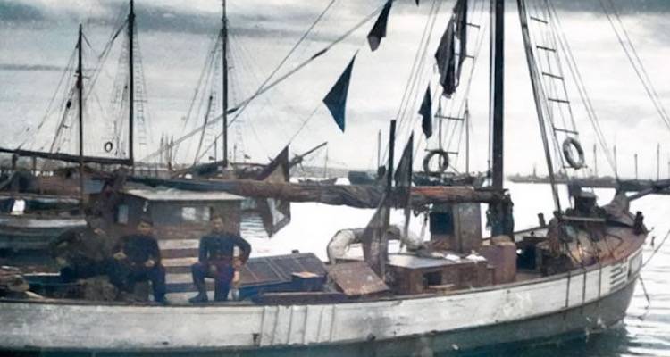 &Pi;ώ&sigmaf; &omicron; &Sigma;&tau;&rho;ά&tau;&omicron;&sigmaf; &Pi;&alpha;&pi;&omicron;&upsilon;&tau;&sigma;ά&kappa;&eta;&sigmaf; &alpha;&pi;&epsilon;&lambda;&epsilon;&upsilon;&theta;έ&rho;&omega;&sigma;&epsilon; &tau;&omicron;&upsilon;&sigmaf; Έ&lambda;&lambda;&eta;&nu;&epsilon;&sigmaf; &epsilon;&xi;ό&rho;&iota;&sigma;&tau;&omicron;&upsilon;&sigmaf; &alpha;&pi;ό &tau;&omicron;&nu; Ά&eta;-&Sigma;&tau;&rho;ά&tau;&eta; &tau;&omicron; 1943