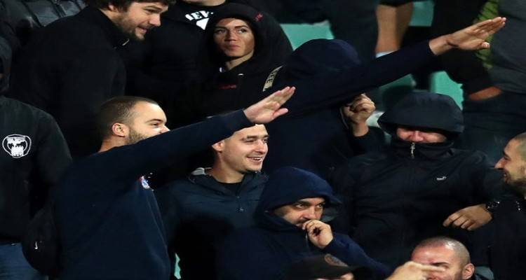 &Alpha;ί&sigma;&chi;&omicron;&sigmaf; : &Nu;&alpha;&zeta;&iota;&sigma;&tau;&iota;&kappa;&omicron;ί &chi;&alpha;&iota;&rho;&epsilon;&tau;&iota;&sigma;&mu;&omicron;ί &sigma;&tau;&omicron; &Beta;&omicron;&upsilon;&lambda;&gamma;&alpha;&rho;ί&alpha; - &Alpha;&gamma;&gamma;&lambda;ί&alpha;