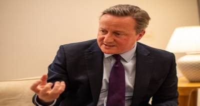 Ο Ντέιβιντ Κάμερον επαναβεβαιώνει τη βρετανική υποστήριξη στην Ουκρανία