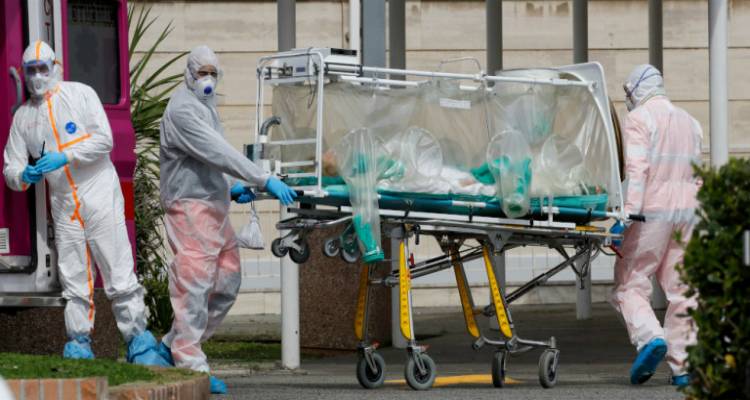 &Kappa;&omicron;&rho;&omega;&nu;&omicron;ϊό&sigmaf; - &Iota;&tau;&alpha;&lambda;ί&alpha;: &Delta;&rho;&alpha;&mu;&alpha;&tau;&iota;&kappa;ή &alpha;ύ&xi;&eta;&sigma;&eta; &tau;&omega;&nu; &theta;&upsilon;&mu;ά&tau;&omega;&nu; | 2.503 &nu;&epsilon;&kappa;&rho;&omicron;ί, 345 &sigma;&epsilon; &mu;ί&alpha; &eta;&mu;έ&rho;&alpha;