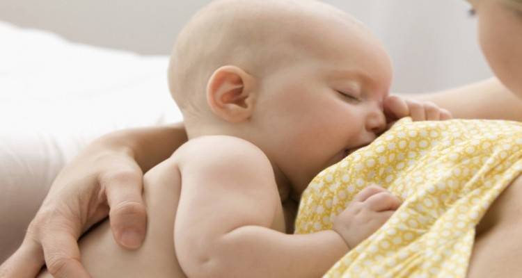 Μητρικός θηλασμός είναι ίδιος για πλούσιους και φτωχούς | Αφιέρωμα στις μητέρες όλου του κόσμου