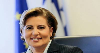 &Alpha;&pi;ά&nu;&tau;&eta;&sigma;&eta; &Kappa;&alpha;&lambda;&omicron;&gamma;ή&rho;&omicron;&upsilon; &sigma;&epsilon; &Gamma;&iota;&alpha;&kappa;&alpha;&lambda;ή: "&Mu;&epsilon;&tau;&alpha;&xi;ύ &phi;&alpha;&nu;&tau;&alpha;&sigma;ί&alpha;&sigmaf; &kappa;&alpha;&iota; &pi;&rho;&alpha;&gamma;&mu;&alpha;&tau;&iota;&kappa;ό&tau;&eta;&tau;ά&sigmaf; &epsilon;&pi;&iota;&chi;&epsilon;&iota;&rho;&epsilon;ί &pi;&rho;&omicron;&sigma;&omega;&pi;&iota;&kappa;ή &epsilon;&pi;ί&theta;&epsilon;&sigma;&eta; &epsilon;&nu;&alpha;&nu;&tau;ί&omicron;&nu; &mu;&omicron;&upsilon;"