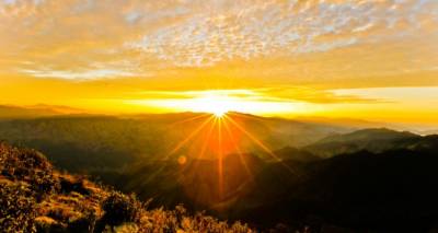 Θερινό ηλιοστάσιο: Επίσημη πρώτη για το καλοκαίρι | Σήμερα η μεγαλύτερη μέρα του χρόνου