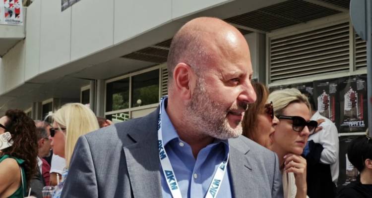 &Epsilon;&kappa;&lambda;&omicron;&gamma;έ&sigmaf; &Tau;&Epsilon;&Epsilon;: &Iota;&sigma;&tau;&omicron;&rho;&iota;&kappa;ή &pi;&rho;&omega;&tau;&iota;ά &Delta;&eta;&mu;&omicron;&kappa;&rho;&alpha;&tau;&iota;&kappa;ή&sigmaf; &Kappa;ί&nu;&eta;&sigma;&eta;&sigmaf; &Mu;&eta;&chi;&alpha;&nu;&iota;&kappa;ώ&nu;, &alpha;&nu;&alpha;&lambda;&upsilon;&tau;&iota;&kappa;ά &tau;&alpha; &pi;&omicron;&sigma;&omicron;&sigma;&tau;ά &tau;&omega;&nu; &pi;&alpha;&rho;&alpha;&tau;ά&xi;&epsilon;&omega;&nu;