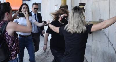 &Delta;ή&mu;&eta;&tau;&rho;&alpha; &Pi;&iota;&sigma;&pi;&iota;&rho;ί&gamma;&kappa;&omicron;&upsilon;: &Kappa;&alpha;&tau;έ&theta;&epsilon;&tau;&epsilon; 9,5 ώ&rho;&epsilon;&sigmaf; | &Eta; &nu;ύ&chi;&tau;&alpha; &pi;&omicron;&upsilon; &pi;έ&theta;&alpha;&nu;&epsilon; &eta; Ί&rho;&iota;&delta;&alpha; &kappa;&alpha;&iota; ή&tau;&alpha;&nu; &kappa;&alpha;&iota; &epsilon;&kappa;&epsilon;ί&nu;&eta; &sigma;&tau;&omicron; &sigma;&pi;ί&tau;&iota;