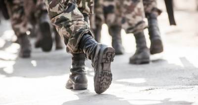 &Omicron;&rho;&epsilon;&sigma;&tau;&iota;ά&delta;&alpha;: &Sigma;&tau;&rho;&alpha;&tau;&iota;&omega;&tau;&iota;&kappa;ό&sigmaf; &beta;ί&alpha;&sigma;&epsilon; 14&chi;&rho;&omicron;&nu;&omicron; &sigma;&epsilon; &alpha;&pi;&omicron;&theta;ή&kappa;&eta; -&Tau;&omicron; &theta;ύ&mu;&alpha; &tau;&omicron;&nu; &gamma;&rho;&omicron;&nu;&theta;&omicron;&kappa;ό&pi;&eta;&sigma;&epsilon;, &sigma;&upsilon;&nu;&epsilon;&lambda;ή&phi;&theta;&eta;&sigma;&alpha;&nu; &kappa;&alpha;&iota; &omicron;&iota; &delta;ύ&omicron;