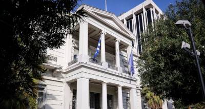 &Eta; &Epsilon;&lambda;&lambda;ά&delta;&alpha; &alpha;&pi;&epsilon;&lambda;&alpha;ύ&nu;&epsilon;&iota; 12 &Rho;ώ&sigma;&omicron;&upsilon;&sigmaf; &delta;&iota;&pi;&lambda;&omega;&mu;ά&tau;&epsilon;&sigmaf; | &laquo;&Alpha;&nu;&epsilon;&pi;&iota;&theta;ύ&mu;&eta;&tau;&omicron;&iota;&raquo; &alpha;&pi;ό &tau;&omicron; &Upsilon;&Pi;&Epsilon;&Xi;