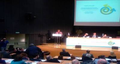 &Eta; &Pi;&epsilon;&rho;&iota;&phi;&epsilon;&rho;&epsilon;&iota;ά&rho;&chi;&eta;&sigmaf; &Beta;. &Alpha;&iota;&gamma;&alpha;ί&omicron;&upsilon; &sigma;&epsilon; &sigma;&upsilon;&nu;έ&delta;&rho;&iota;&omicron; &tau;&eta;&sigmaf; &Pi;&epsilon;&rho;&iota;&phi;έ&rho;&epsilon;&iota;&alpha;&sigmaf; &Alpha;&tau;&tau;&iota;&kappa;ή&sigmaf; &gamma;&iota;&alpha; &tau;&eta; &delta;&iota;&alpha;&chi;&epsilon;ί&rho;&iota;&sigma;&eta; &tau;&omega;&nu; &alpha;&pi;&omicron;&rho;&rho;&iota;&mu;&mu;ά&tau;&omega;&nu;