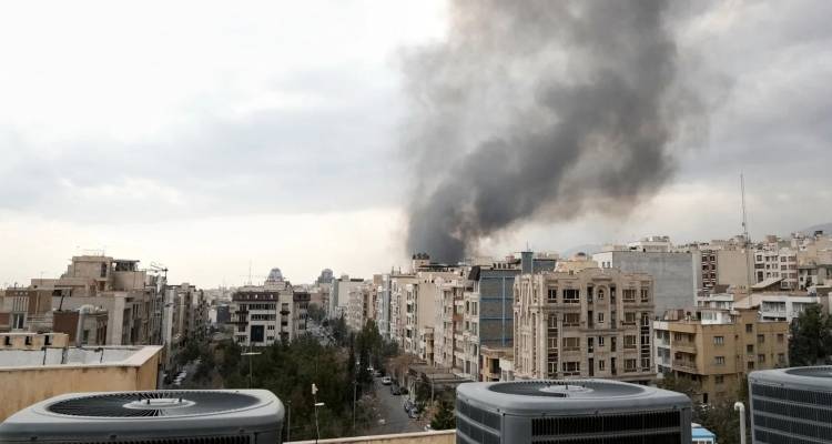 &Eta; &Mu;&omicron;&sigma;ά&nu;&tau; &epsilon;ί&chi;&epsilon; &chi;&alpha;&kappa;ά&rho;&epsilon;&iota; ό&lambda;&epsilon;&sigmaf; &tau;&iota;&sigmaf; &kappa;ά&mu;&epsilon;&rho;&epsilon;&sigmaf; &kappa;&upsilon;&kappa;&lambda;&omicron;&phi;&omicron;&rho;ί&alpha;&sigmaf; &sigma;&tau;&eta;&nu; &Tau;&epsilon;&chi;&epsilon;&rho;ά&nu;&eta; &epsilon;&delta;ώ &kappa;&alpha;&iota; &chi;&rho;ό&nu;&iota;&alpha;! &Eta;&xi;&epsilon;&rho;&alpha;&nu; &tau;&alpha; &pi;ά&nu;&tau;&alpha;, &epsilon;ί&chi;&alpha;&nu; &kappa;&alpha;&iota; &pi;&lambda;&eta;&rho;&omicron;&phi;&omicron;&rho;&iota;&omicron;&delta;ό&tau;&eta; &epsilon;&kappa; &tau;&omega;&nu; έ&sigma;&omega;