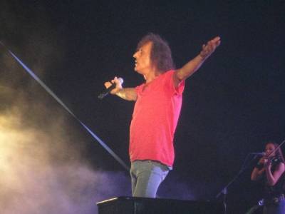 «Βασίλη ζούμε για να σ ακούμε» video από  τη μεγάλη συναυλία