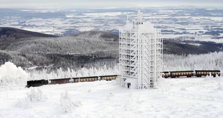 Κύμα ψύχους σαρώνει την Ευρώπη: Χιονιάς και «παγωμένο νερό» φέρνουν προβλήματα σε αεροδρόμια και τρένα