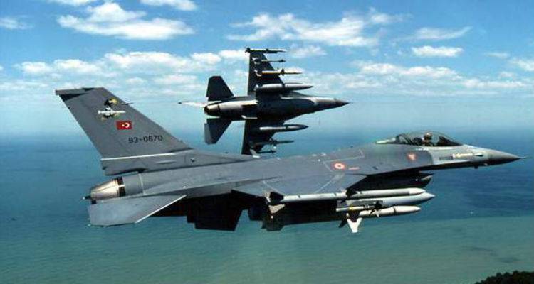 &Omicron; &Delta;&iota;&epsilon;&theta;&nu;&omicron;&lambda;ό&gamma;&omicron;&sigmaf; &Alpha;&theta;&alpha;&nu;ά&sigma;&iota;&omicron;&sigmaf; &Delta;&rho;&omicron;ύ&gamma;&omicron;&sigmaf; &sigma;&tau;&omicron;&nu; Fm 100 &gamma;&iota;&alpha; &tau;&iota;&sigmaf; &gamma;&epsilon;&omega;&pi;&omicron;&lambda;&iota;&tau;&iota;&kappa;έ&sigmaf; &epsilon;&xi;&epsilon;&lambda;ί&xi;&epsilon;&iota;&sigmaf; &sigma;&tau;&eta;&nu; &pi;&epsilon;&rho;&iota;&omicron;&chi;ή (mp3)