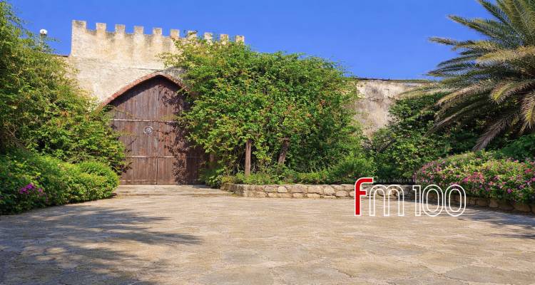 &Lambda;ή&mu;&nu;&omicron;&sigmaf;: &Epsilon;&pi;&iota;&sigma;&tau;&rho;&omicron;&phi;ή &sigma;&tau;&eta; &theta;&rho;&upsilon;&lambda;&iota;&kappa;ή &delta;&iota;&alpha;&sigma;&kappa;έ&delta;&alpha;&sigma;&eta; | &Epsilon;&pi;&alpha;&nu;&alpha;&lambda;&epsilon;&iota;&tau;&omicron;&upsilon;&rho;&gamma;&epsilon;ί &tau;&omicron; &laquo;&Mu;&pi;&omicron;&upsilon;&rho;&lambda;ό&tau;&omicron; Club&raquo; &sigma;&tau;&omicron; &Kappa;&omicron;&nu;&tau;&omicron;&pi;&omicron;ύ&lambda;&iota;