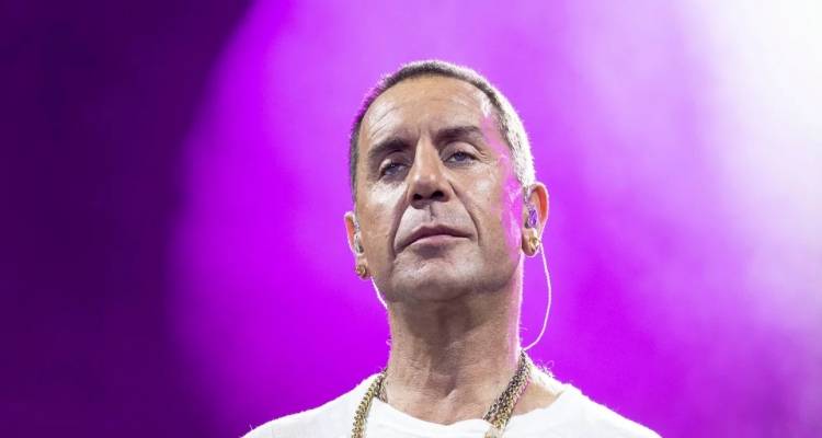 Γιώργος Μαζωνάκης: Εισήχθη σε δημόσια ψυχιατρική κλινική