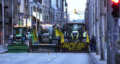 Οι αγρότες επέστρεψαν με τρακτέρ στις Βρυξέλλες | Χάος στους δρόμους της πρωτεύουσας του Βελγίου