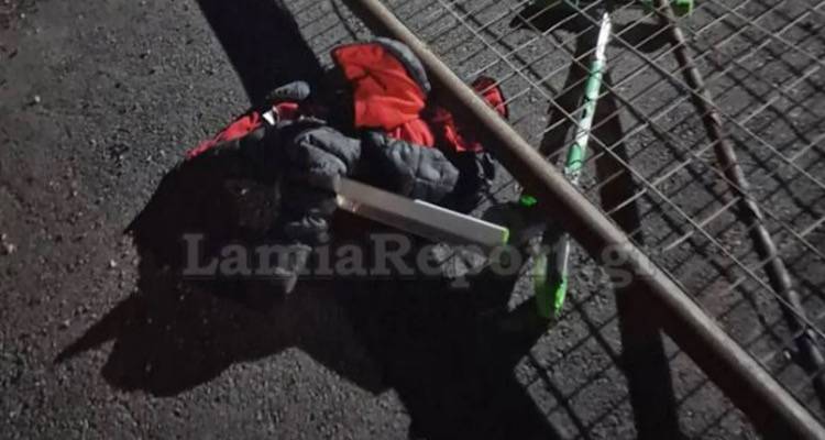 &Phi;&theta;&iota;ώ&tau;&iota;&delta;&alpha;: &Pi;ό&rho;&tau;&alpha; &sigma;&chi;&omicron;&lambda;&epsilon;ί&omicron;&upsilon; έ&pi;&epsilon;&sigma;&epsilon; &kappa;&alpha;&iota; &kappa;&alpha;&tau;&alpha;&pi;&lambda;ά&kappa;&omega;&sigma;&epsilon; 6&chi;&rho;&omicron;&nu;&omicron; [&epsilon;&iota;&kappa;ό&nu;&epsilon;&sigmaf; &amp; &beta;ί&nu;&tau;&epsilon;&omicron;]