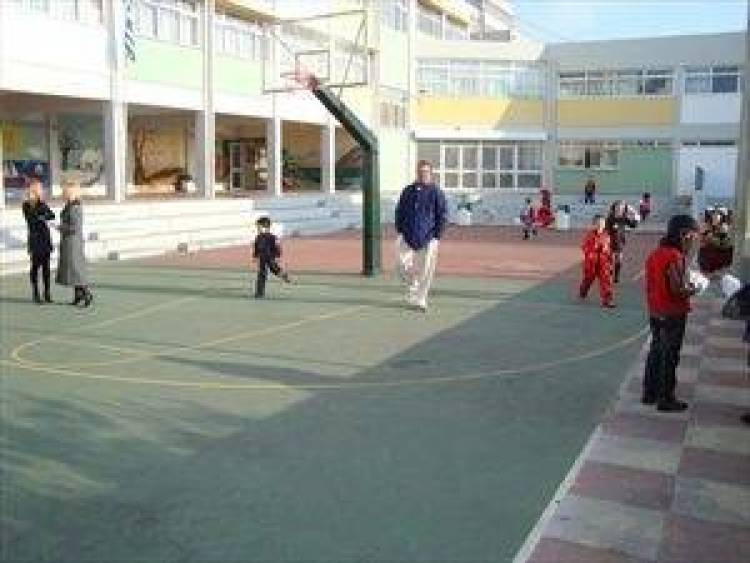 Καταργούνται 87 νηπιαγωγεία και 31 δημοτικά