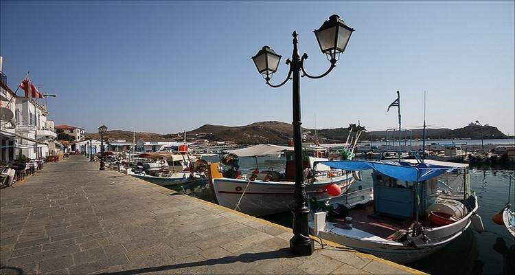 &Kappa;&alpha;&iota; &sigma;&tau;&eta; &Lambda;ή&mu;&nu;&omicron; &upsilon;&pi;&omicron;&chi;&rho;&epsilon;&omega;&tau;&iota;&kappa;ή &eta; &pi;&iota;&sigma;&tau;&omega;&tau;&iota;&kappa;ή &kappa;ά&rho;&tau;&alpha; &gamma;&iota;&alpha; &tau;&iota;&sigmaf; &sigma;&upsilon;&nu;&alpha;&lambda;&lambda;&alpha;&gamma;έ&sigmaf;;