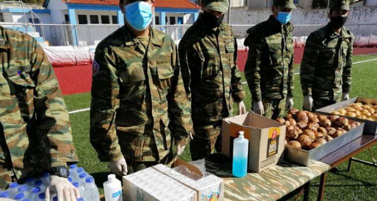Κορωνοϊός: Συναγερμός στις Ενοπλες Δυνάμεις: 150 κρούσματα στη ΣΜΥ | Συνολικά 700 στελέχη του Στρατού Ξηράς έχουν μολυνθεί
