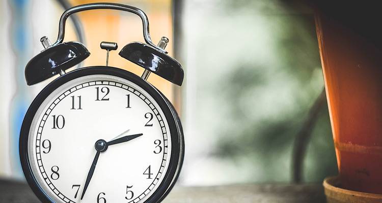 Αλλαγή ώρας | Ξημερώματα Κυριακής πάμε μία ώρα μπροστά