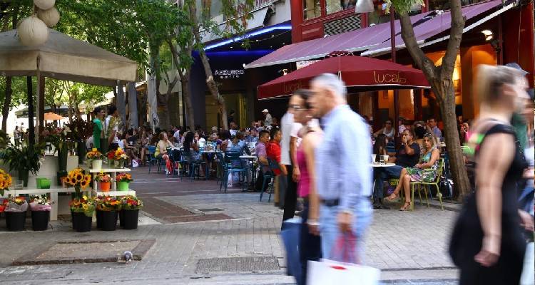 &Pi;&alpha;&rho;ά&theta;&upsilon;&rho;&omicron; &gamma;&iota;&alpha; έ&kappa;&tau;&alpha;&kappa;&tau;&omicron; &epsilon;&pi;ί&delta;&omicron;&mu;&alpha; &Pi;ά&sigma;&chi;&alpha;: &Tau;&alpha; &sigma;&epsilon;&nu;ά&rho;&iota;&alpha; -&laquo;&Alpha;&nu;&omicron;&iota;&kappa;&tau;ό &tau;&omicron; &epsilon;&nu;&delta;&epsilon;&chi;ό&mu;&epsilon;&nu;&omicron;&raquo;, &lambda;έ&nu;&epsilon; &Sigma;&tau;&alpha;ϊ&kappa;&omicron;ύ&rho;&alpha;&sigmaf;, &Chi;&alpha;&tau;&zeta;&eta;&delta;ά&kappa;&eta;&sigmaf;