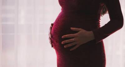 &Tau;&rho;&alpha;&gamma;&omega;&delta;ί&alpha; &sigma;&tau;&eta; &Rho;ό&delta;&omicron;: 35&chi;&rho;&omicron;&nu;&eta; έ&gamma;&kappa;&upsilon;&omicron;&sigmaf; &pi;έ&theta;&alpha;&nu;&epsilon; &lambda;ί&gamma;&epsilon;&sigmaf; ώ&rho;&epsilon;&sigmaf; &mu;&epsilon;&tau;ά &tau;&omicron; &epsilon;&xi;&iota;&tau;ή&rho;&iota;&omicron; &alpha;&pi;ό &nu;&omicron;&sigma;&omicron;&kappa;&omicron;&mu;&epsilon;ί&omicron;