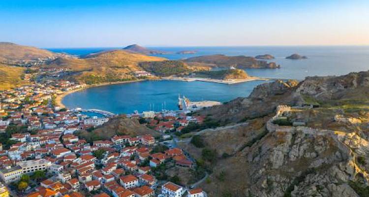 &Kappa;ά&tau;&omicron;&iota;&kappa;&omicron;&sigmaf; &Kappa;&omicron;&rho;&nu;&omicron;ύ: &laquo;&Tau;&omicron; &nu;&epsilon;&rho;ό &mu;&upsilon;&rho;ί&zeta;&epsilon;&iota; έ&nu;&tau;&omicron;&nu;&alpha; &omicron;&sigma;&mu;ή &beta;ό&theta;&rho;&omicron;&upsilon;. &Phi;&omicron;&beta;ό&mu;&alpha;&sigma;&tau;&epsilon; &gamma;&iota;&alpha; &tau;&eta;&nu; &upsilon;&gamma;&epsilon;ί&alpha; &mu;&alpha;&sigmaf;&raquo;