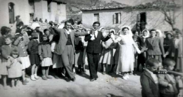 Το Λιβαδοχώρι τιμά το Λαογράφο Σπύρο Μουστάκα και παντρεύει «την Αργυρούδα με τον Αγοραστό»