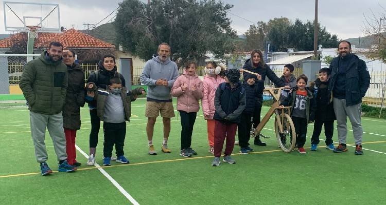 &Delta;&iota;ή&mu;&epsilon;&rho;&omicron; &Mu;&epsilon; &Delta;&rho;ά&sigma;&epsilon;&iota;&sigmaf; &Omicron;&iota;&kappa;&omicron;&lambda;&omicron;&gamma;&iota;&kappa;&omicron;ύ &Chi;&alpha;&rho;&alpha;&kappa;&tau;ή&rho;&alpha; &Sigma;&tau;&omicron; &Nu;&eta;&sigma;ί &Tau;&omicron;&upsilon; &Alpha;&gamma;ί&omicron;&upsilon; &Epsilon;&upsilon;&sigma;&tau;&rho;&alpha;&tau;ί&omicron;&upsilon;.