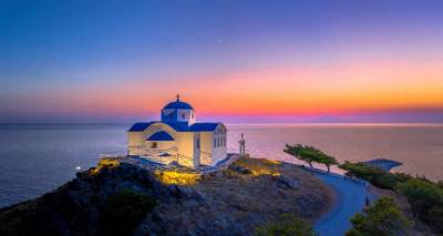 &Lambda;ή&mu;&nu;&omicron;&sigmaf;: &Mu;&epsilon;&gamma;ά&lambda;&eta; &tau;&omicron;&upsilon;&rho;&iota;&sigma;&tau;&iota;&kappa;ή &pi;&rho;&omicron;&beta;&omicron;&lambda;ή &sigma;&epsilon; &Sigma;&lambda;&omicron;&beta;&epsilon;&nu;ί&alpha;, &Iota;&tau;&alpha;&lambda;ί&alpha; &kappa;&alpha;&iota; &Kappa;&rho;&omicron;&alpha;&tau;ί&alpha; &mu;&epsilon; &tau;&eta; &sigma;&phi;&rho;&alpha;&gamma;ί&delta;&alpha; &tau;&omicron;&upsilon; Palma &kappa;&alpha;&iota; &tau;&omicron;&upsilon; Petrides Travel