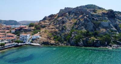 &Omicron;&lambda;&omicron;&tau;&alpha;&chi;ώ&sigmaf; &gamma;&iota;&alpha; &nu;έ&omicron; &rho;&epsilon;&kappa;ό&rho; &sigma;&tau;&omicron;&nu; &Tau;&omicron;&upsilon;&rho;&iota;&sigma;&mu;ό &delta;&epsilon;ί&chi;&nu;&omicron;&upsilon;&nu; &tau;&alpha; &sigma;&tau;&omicron;&iota;&chi;&epsilon;ί&alpha; &alpha;&pi;ό &kappa;&rho;&alpha;&tau;ή&sigma;&epsilon;&iota;&sigmaf; &kappa;&alpha;&iota; &alpha;&epsilon;&rho;&omicron;&pi;&omicron;&rho;&iota;&kappa;ά