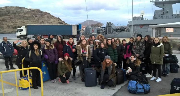 &Sigma;&tau;&eta;&nu; &Kappa;&alpha;&beta;ά&lambda;&alpha; &omicron;&iota; &omicron;&mu;ά&delta;&epsilon;&sigmaf; &tau;&omicron;&upsilon; &Lambda;ή&mu;&nu;&omicron;&sigmaf; Sports Club (photos)