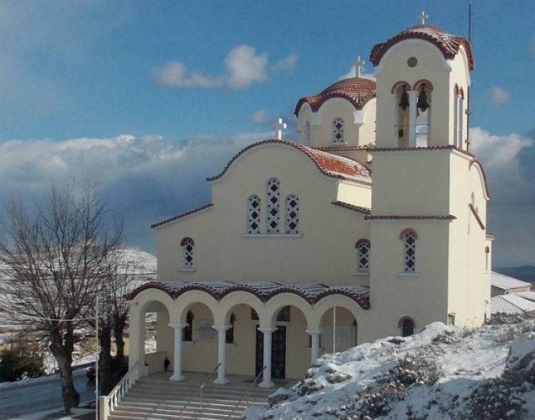 &Sigma;&tau;&alpha; &delta;ύ&omicron; &chi;&omega;&rho;&iota;&sigma;&mu;έ&nu;&omicron;&sigmaf;  &omicron; Ά&gamma;&iota;&omicron;&sigmaf; &Delta;&eta;&mu;ή&tau;&rho;&iota;&omicron;&sigmaf; &gamma;&iota;&alpha; &tau;&omicron;&nu; &pi;&alpha;&pi;ά &tau;&omicron;&upsilon; &chi;&omega;&rho;&iota;&omicron;ύ.