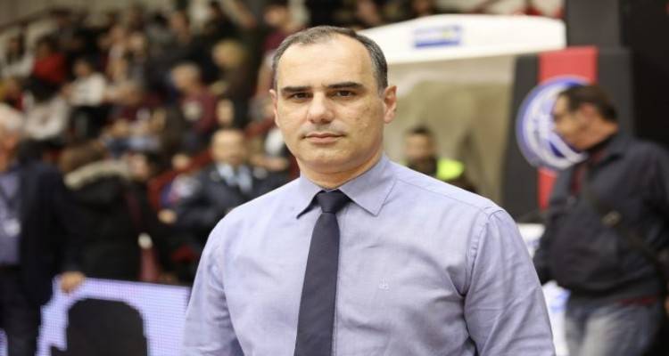 &Theta;. &Lambda;&omicron;ύ&kappa;&alpha;&sigmaf;: 9+1 &alpha;&pi;&alpha;&nu;&tau;ή&sigma;&epsilon;&iota;&sigmaf; &gamma;&iota;&alpha; &tau;&eta;&nu; &kappa;&alpha;&theta;&eta;&mu;&epsilon;&rho;&iota;&nu;ό&tau;&eta;&tau;&alpha; &mu;&epsilon; Covid - 19