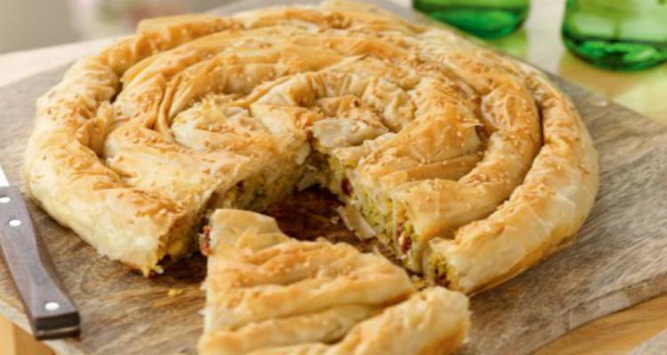 Στριφτή κολοκυθόπιτα με μάραθο και καλαθάκι Λήμνου