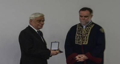 &Tau;&omicron; &Pi;&alpha;&nu;&epsilon;&pi;&iota;&sigma;&tau;ή&mu;&iota;&omicron; &Alpha;&iota;&gamma;&alpha;ί&omicron;&upsilon; &epsilon;&pi;έ&delta;&omega;&sigma;&epsilon; &tau;&omicron; &Chi;&rho;&upsilon;&sigma;ό &Mu;&epsilon;&tau;ά&lambda;&lambda;&iota;&omicron; &tau;&omicron;&upsilon; &Iota;&delta;&rho;ύ&mu;&alpha;&tau;&omicron;&sigmaf; &sigma;&tau;&omicron;&nu; &Pi;&rho;ό&epsilon;&delta;&rho;&omicron; &tau;&eta;&sigmaf; &Delta;&eta;&mu;&omicron;&kappa;&rho;&alpha;&tau;ί&alpha;&sigmaf; (photos)