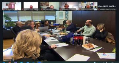 &Sigma;&Alpha;&Epsilon;&Kappa; &Lambda;ή&mu;&nu;&omicron;&upsilon;: &Sigma;&tau;&omicron; &epsilon;&pi;ί&kappa;&epsilon;&nu;&tau;&rho;&omicron; &tau;&omega;&nu; &alpha;&lambda;&lambda;&alpha;&gamma;ώ&nu; &gamma;&iota;&alpha; &tau;&eta; &nu;έ&alpha; &epsilon;&pi;&omicron;&chi;ή &sigma;&tau;&eta;&nu; &epsilon;&pi;&alpha;&gamma;&gamma;&epsilon;&lambda;&mu;&alpha;&tau;&iota;&kappa;ή &kappa;&alpha;&tau;ά&rho;&tau;&iota;&sigma;&eta;