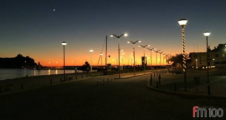 &Eta; &Mu;ύ&rho;&iota;&nu;&alpha; έ&beta;&alpha;&lambda;&epsilon; &sigma;&tau;&alpha; &gamma;&iota;&omicron;&rho;&tau;&iota;&nu;ά &tau;&eta;&sigmaf;! (photos)