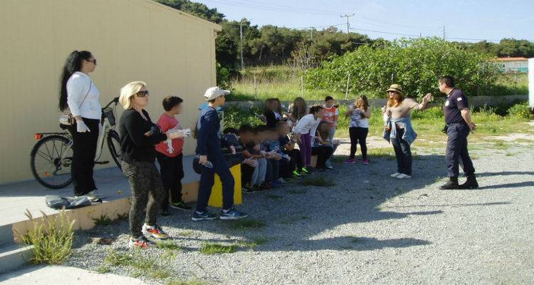 &Eta; &Lambda;ή&mu;&nu;&omicron;&sigmaf; έ&delta;&omega;&sigma;&epsilon; &tau;&omicron; &sigma;ύ&nu;&theta;&eta;&mu;&alpha; &gamma;&iota;&alpha; &tau;&omicron; "Let's do it Greece" (photos)