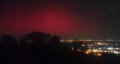 &Epsilon;&nu;&tau;&upsilon;&pi;&omega;&sigma;&iota;&alpha;&kappa;έ&sigmaf; &epsilon;&iota;&kappa;ό&nu;&epsilon;&sigmaf;: &Phi;&alpha;&iota;&nu;ό&mu;&epsilon;&nu;&omicron; &alpha;&lambda;ά &laquo;&Beta;ό&rho;&epsilon;&iota;&omicron; &Sigma;έ&lambda;&alpha;&sigmaf;&raquo; έ&beta;&alpha;&psi;&epsilon; &kappa;ό&kappa;&kappa;&iota;&nu;&omicron; &tau;&omicron;&nu; &omicron;&upsilon;&rho;&alpha;&nu;ό &sigma;&tau;&eta;&nu; &Beta;. &Epsilon;&lambda;&lambda;ά&delta;&alpha;