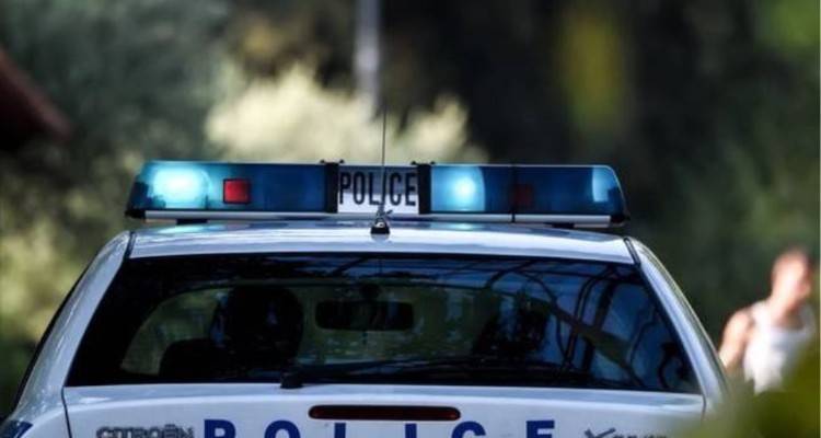 &Beta;ό&lambda;&omicron;&sigmaf;: &Chi;&tau;ύ&pi;&eta;&sigma;&epsilon; &tau;&omicron;&nu; &pi;&epsilon;&theta;&epsilon;&rho;ό &tau;&omicron;&upsilon; &kappa;&alpha;&iota; &tau;&alpha; έ&sigma;&pi;&alpha;&sigma;&epsilon; &sigma;&tau;&omicron; &sigma;&pi;ί&tau;&iota;