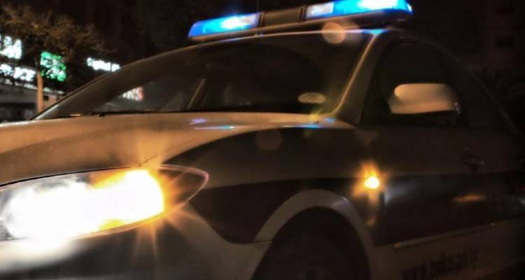 &Mu;ύ&rho;&iota;&nu;&alpha;: &Sigma;ύ&lambda;&lambda;&eta;&psi;&eta; 2 &gamma;&upsilon;&nu;&alpha;&iota;&kappa;ώ&nu; &gamma;&iota;&alpha; &delta;&iota;ά&rho;&rho;&eta;&xi;&eta; &sigma;&epsilon; &sigma;&pi;ί&tau;&iota;