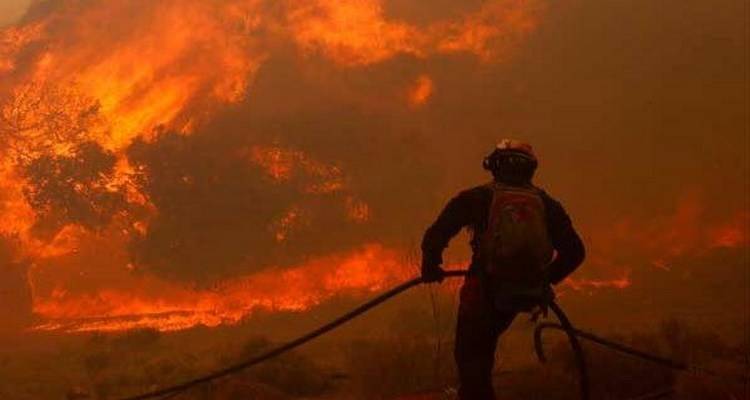 &Sigma;&tau;ά&chi;&tau;&eta; ά&phi;&eta;&sigma;&epsilon; &pi;ί&sigma;&omega; &tau;&eta;&sigmaf; &eta; &chi;&theta;&epsilon;&sigma;&iota;&nu;ή &phi;&omega;&tau;&iota;ά &sigma;&epsilon; &mu;ά&nu;&tau;&rho;&alpha; &sigma;&tau;&omicron;&nu; &Epsilon;&beta;&gamma;ά&tau;&eta;