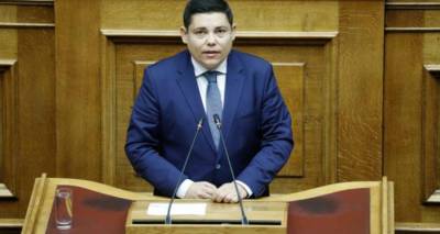 &Gamma;. &Mu;&pi;&omicron;&upsilon;&rho;&nu;&omicron;ύ&sigmaf;: &laquo;&Eta; &kappa;&upsilon;&beta;έ&rho;&nu;&eta;&sigma;&eta; &epsilon;&kappa;&mu;&epsilon;&tau;&alpha;&lambda;&lambda;&epsilon;ύ&epsilon;&tau;&alpha;&iota; &tau;&eta;&nu; &kappa;&alpha;&rho;&alpha;&nu;&tau;ί&nu;&alpha; &gamma;&iota;&alpha; &nu;&alpha; &epsilon;&pi;&iota;&tau;&epsilon;&theta;&epsilon;ί &xi;&alpha;&nu;ά &sigma;&tau;&omicron;&upsilon;&sigmaf; &nu;&eta;&sigma;&iota;ώ&tau;&epsilon;&sigmaf;&raquo;